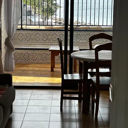 La Casa De Atardeceres * לה מנגה דל מר מנור