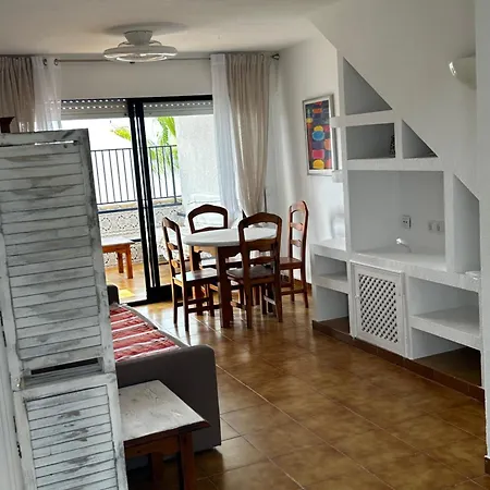 La Casa De Atardeceres Apartment *